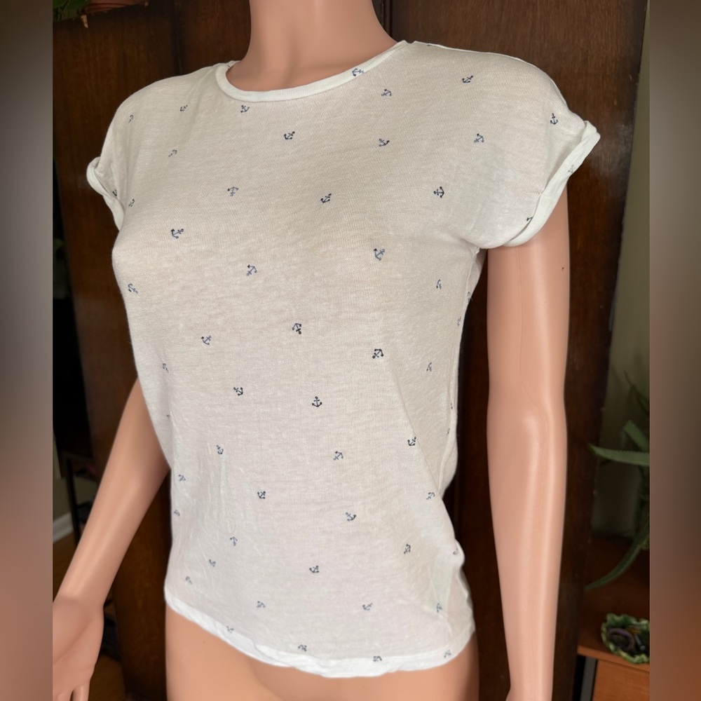 H&M Premium White Linen Rolled Short Cap Sleeve Tee Tiny Navy Anchor Print XS S